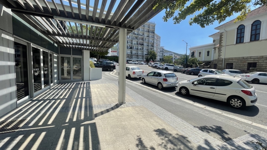 To Let commercial Property for Rent in Gardens Western Cape